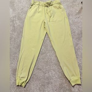 *SOLD*Lululemon Stretch High Rise Joggers * Full Length